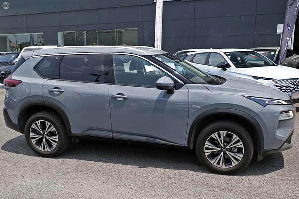 2025 Nissan X-TRAIL ST-L T33
