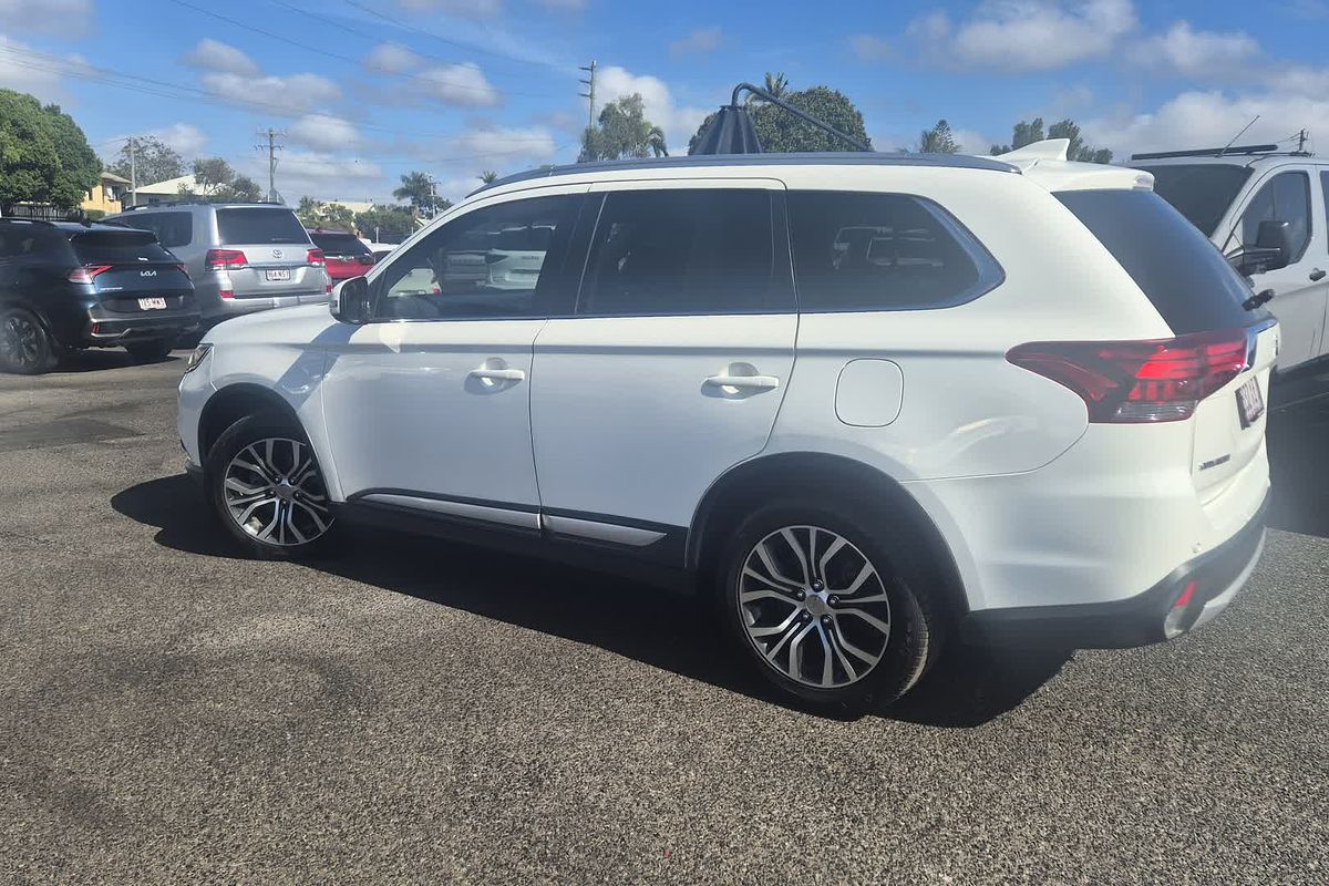 2017 Mitsubishi Outlander LS Safety Pack ZK