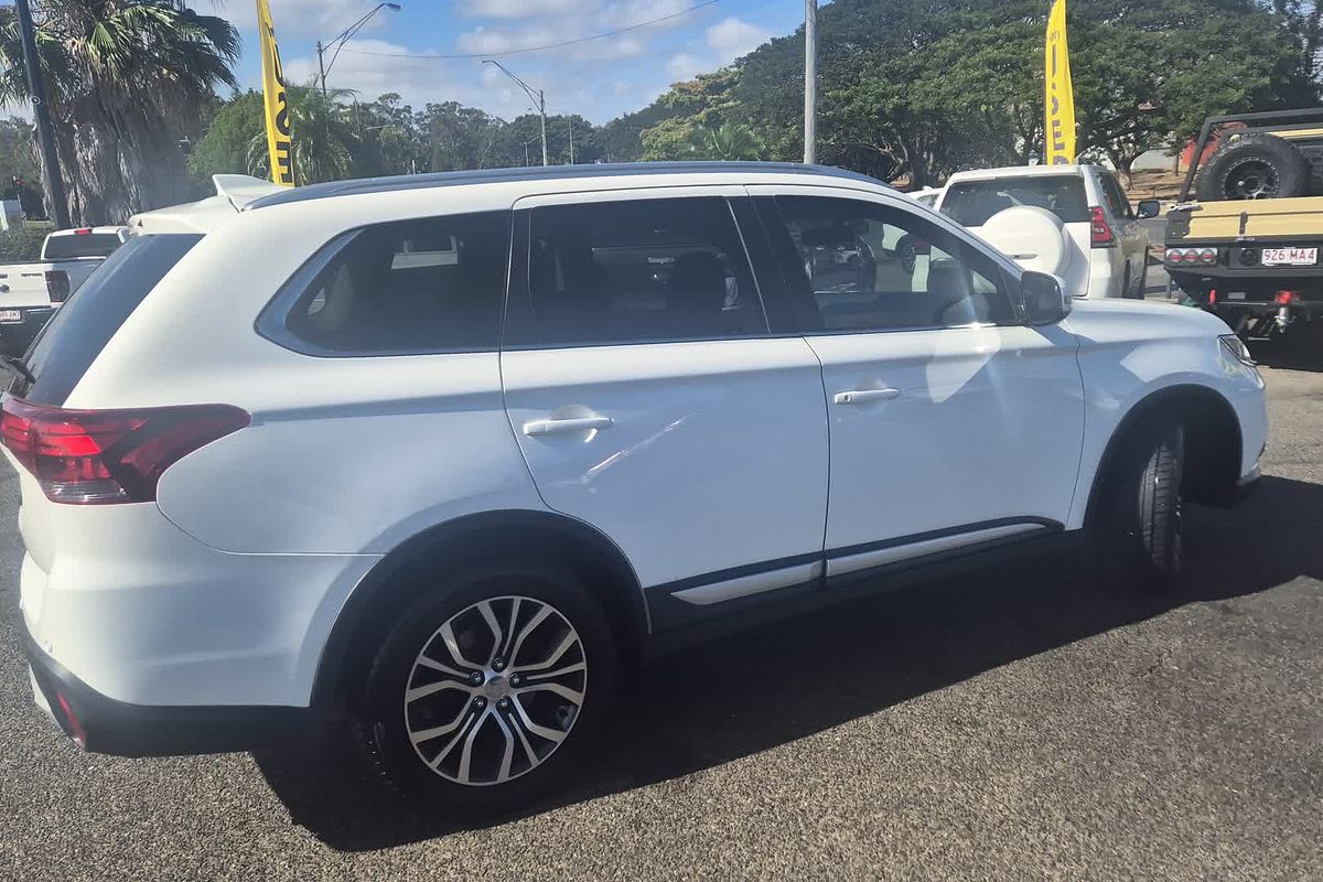 2017 Mitsubishi Outlander LS Safety Pack ZK