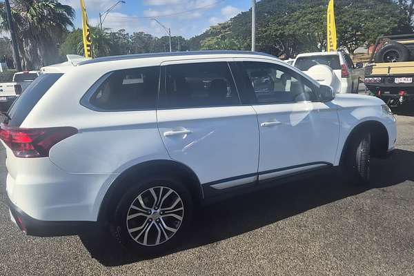 2017 Mitsubishi Outlander LS Safety Pack ZK