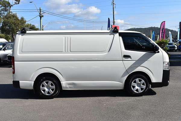 2017 Toyota Hiace KDH201R LWB