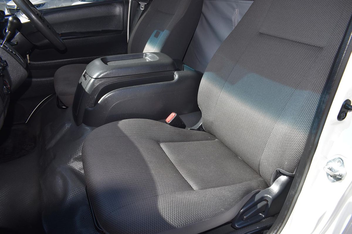 2017 Toyota Hiace KDH201R LWB