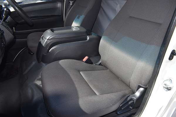 2017 Toyota Hiace KDH201R LWB