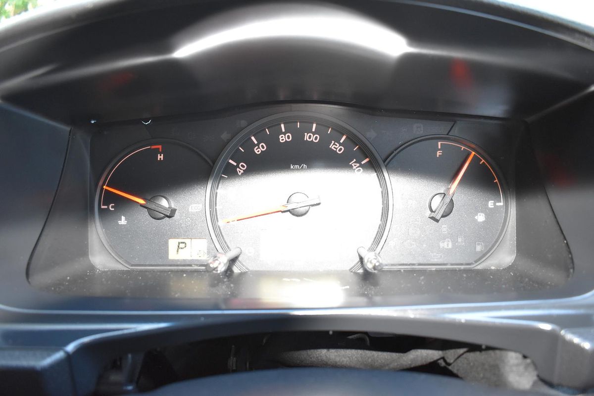 2017 Toyota Hiace KDH201R LWB