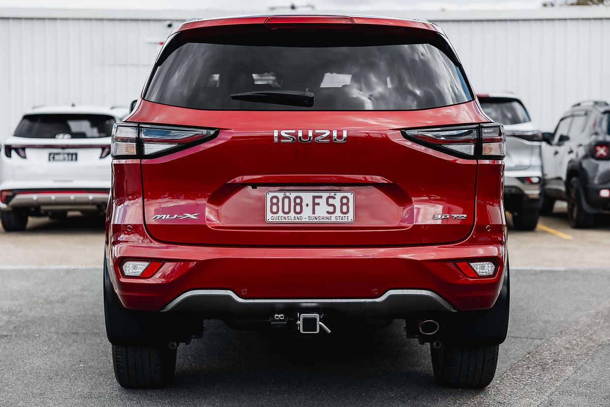 2022 Isuzu MU-X LS-T