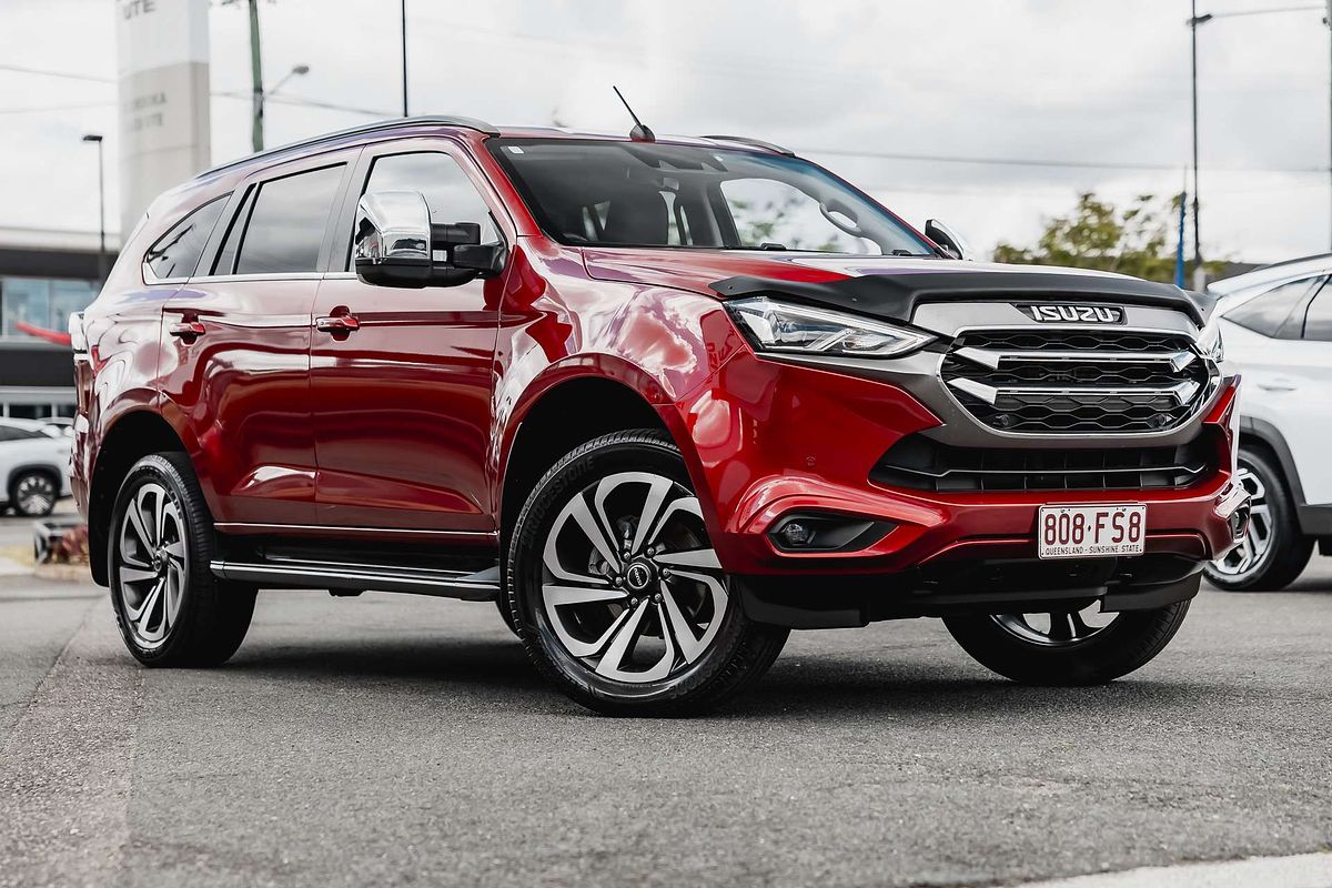 2022 Isuzu MU-X LS-T
