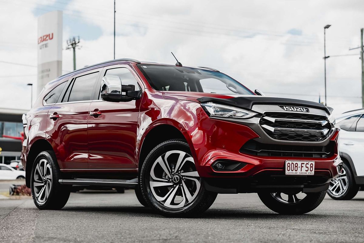 2022 Isuzu MU-X LS-T