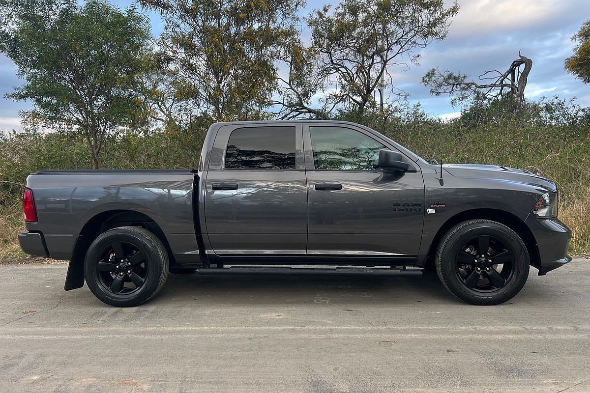 2022 RAM 1500 Express DS 4X4 SWB