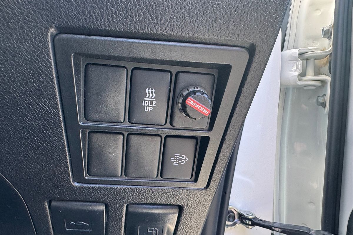 2019 Toyota Hilux SR5 GUN126R 4X4