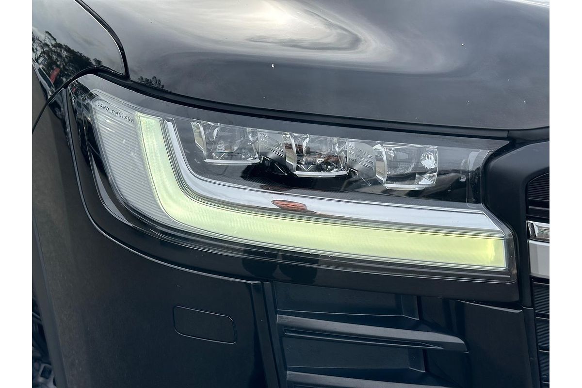 2022 Toyota Landcruiser GR Sport FJA300R