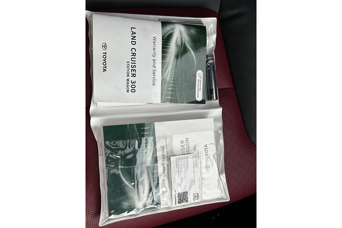 2022 Toyota Landcruiser GR Sport FJA300R