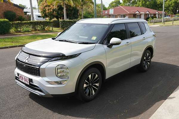 2025 Mitsubishi Outlander LS ZM