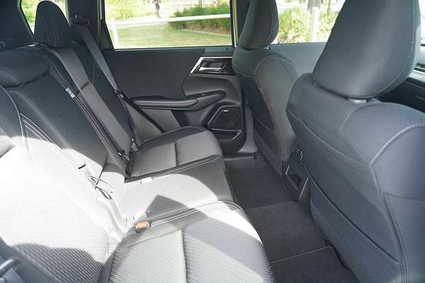 2025 Mitsubishi Outlander LS ZM