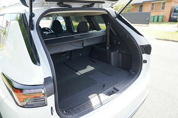 2025 Mitsubishi Outlander LS ZM