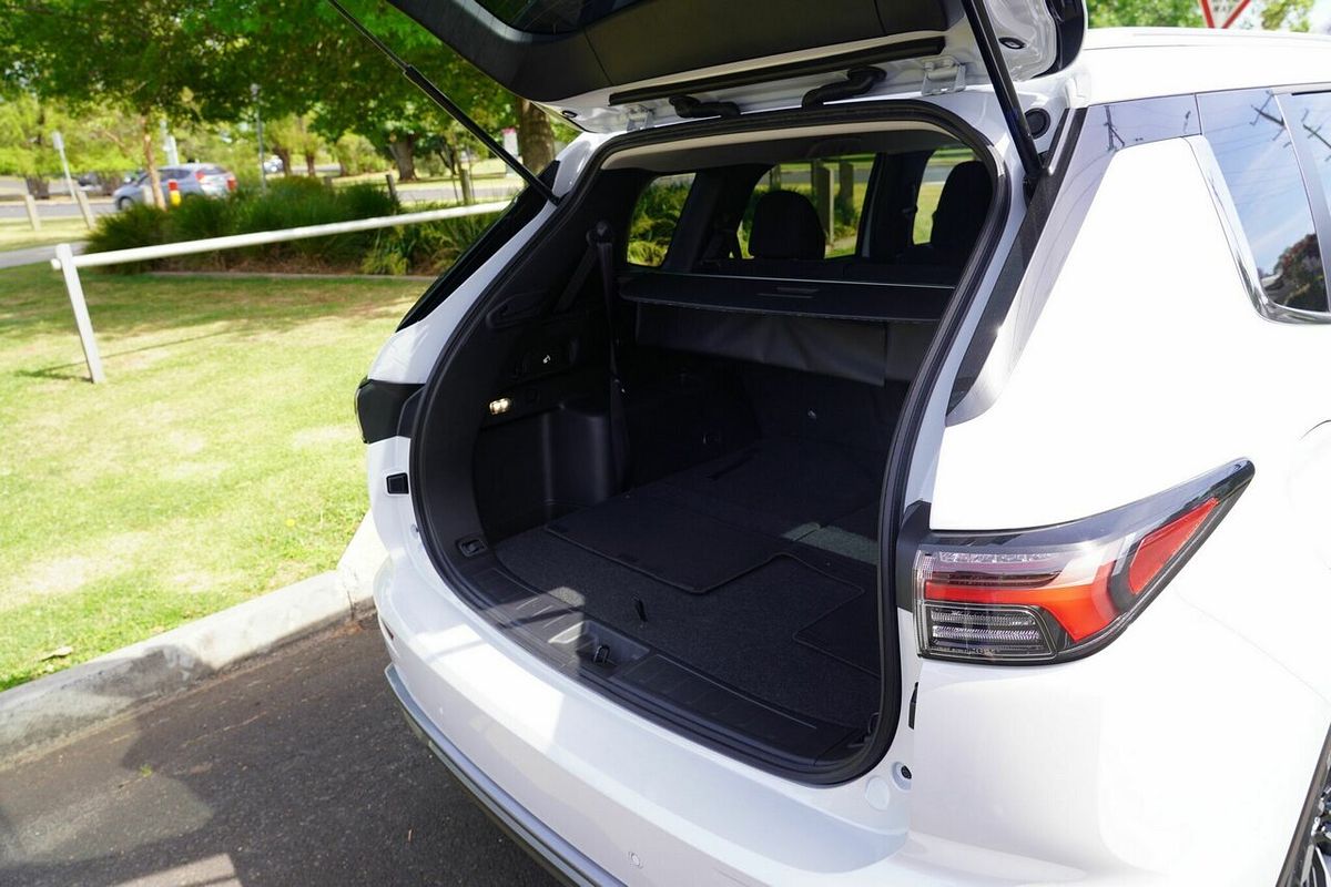 2025 Mitsubishi Outlander LS ZM