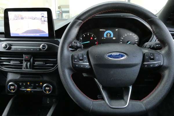 2020 Ford Focus ST-Line SA