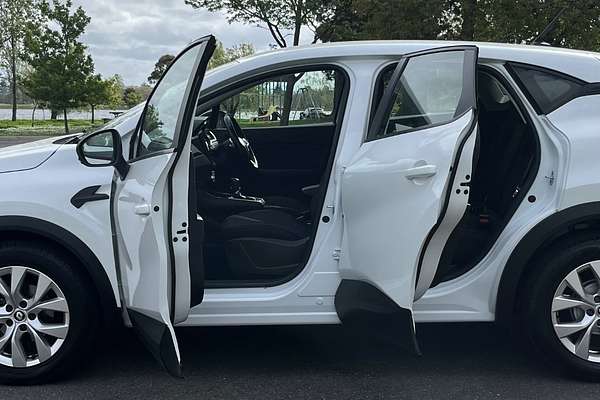 2022 Renault Captur Zen XJB