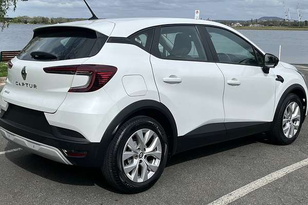 2022 Renault Captur Zen XJB