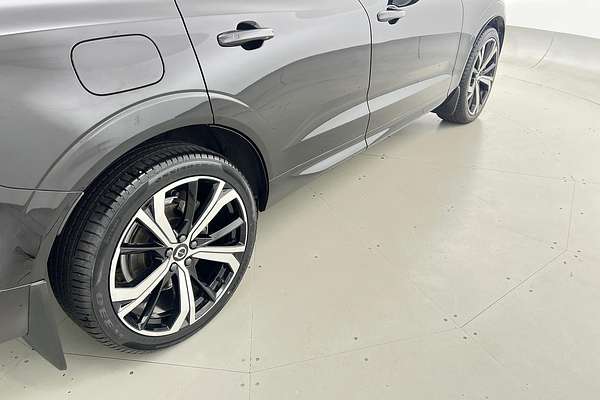 2021 Volvo XC60 T6 R-Design