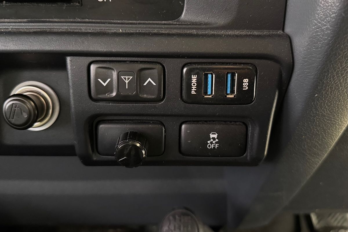 2020 Toyota Landcruiser GXL VDJ79R