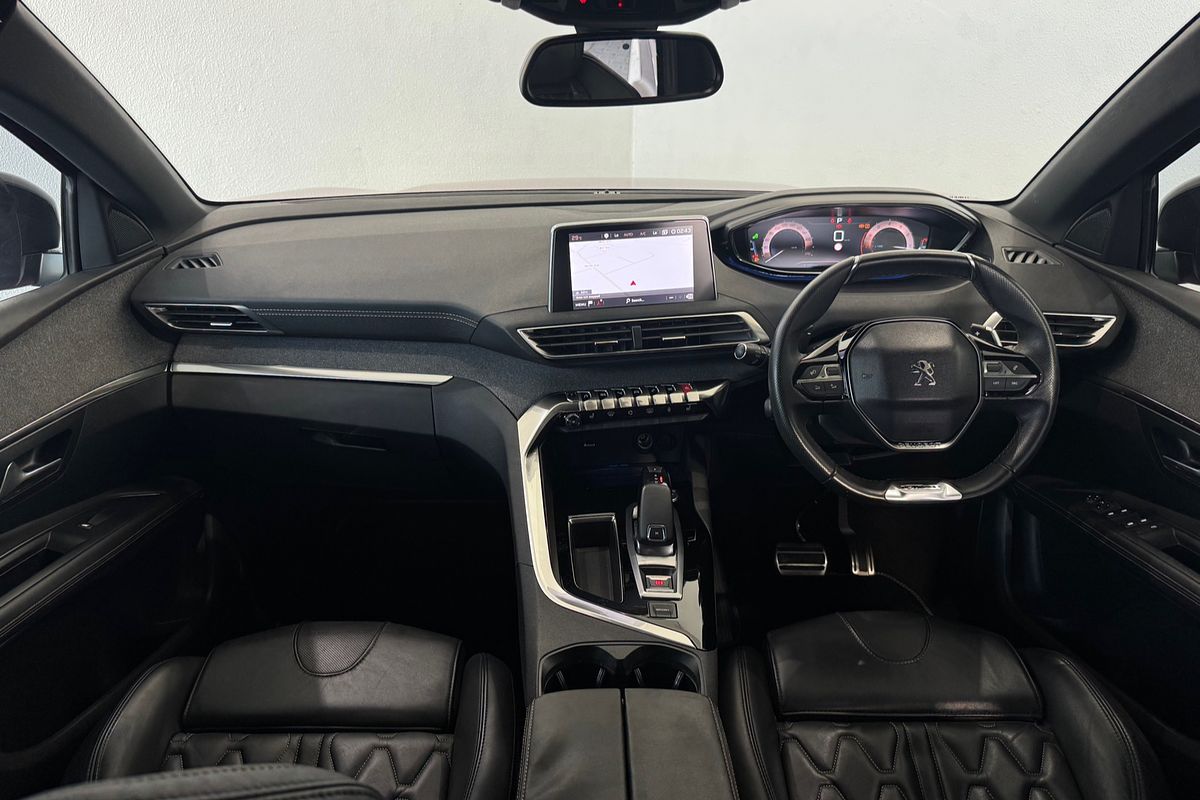 2017 Peugeot 3008 GT Line P84