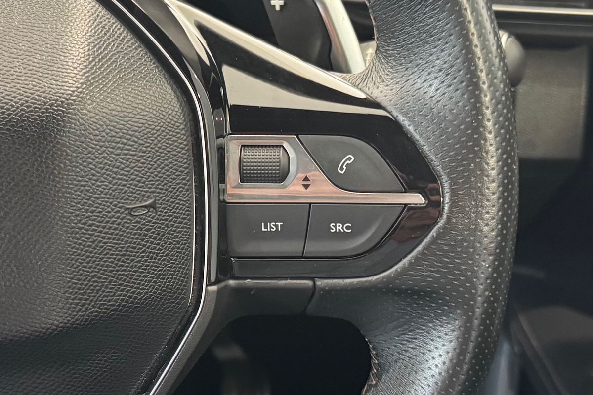 2017 Peugeot 3008 GT Line P84