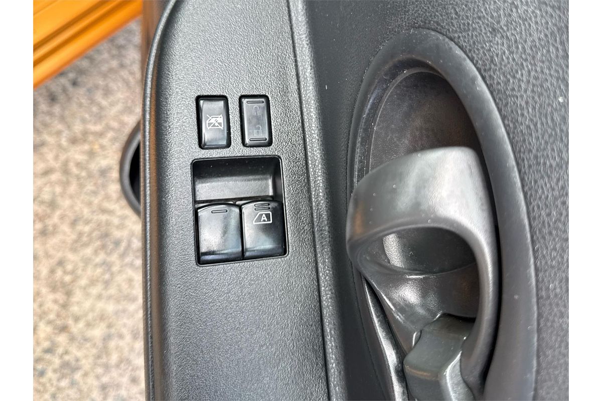 2012 Nissan Micra ST K13