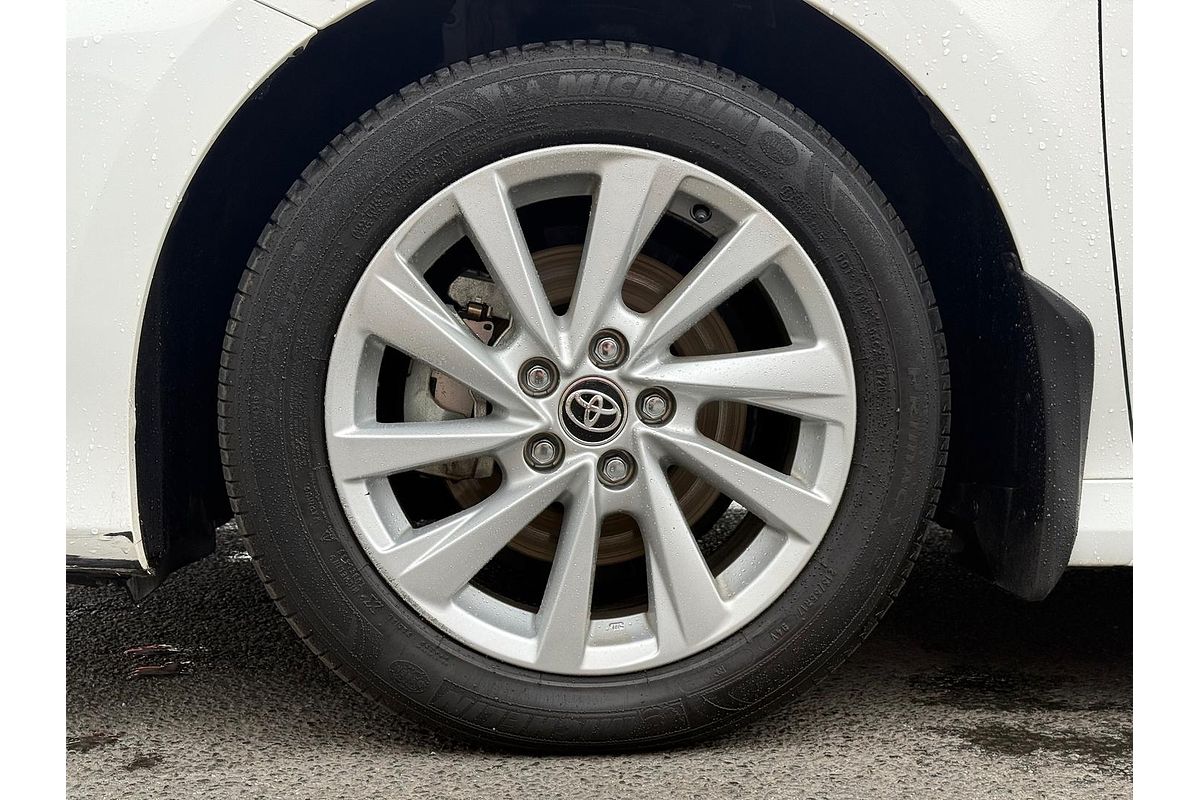 2021 Toyota Camry Ascent AXVH70R