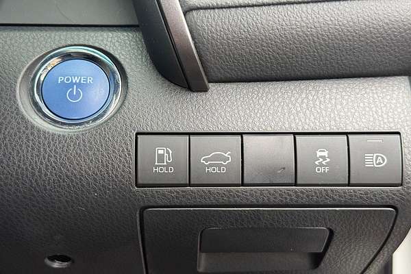 2021 Toyota Camry Ascent AXVH70R