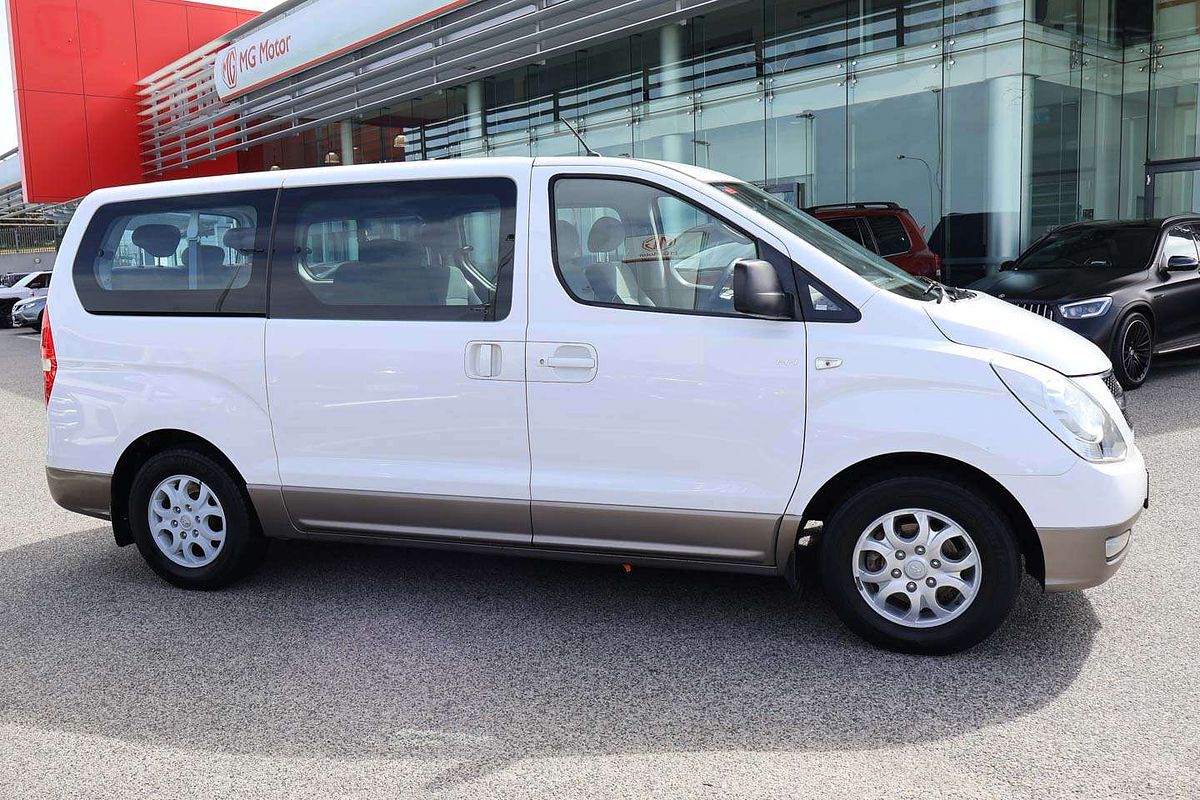 2012 Hyundai iMax TQ-W