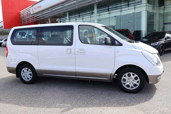 2012 Hyundai iMax TQ-W