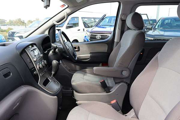 2012 Hyundai iMax TQ-W