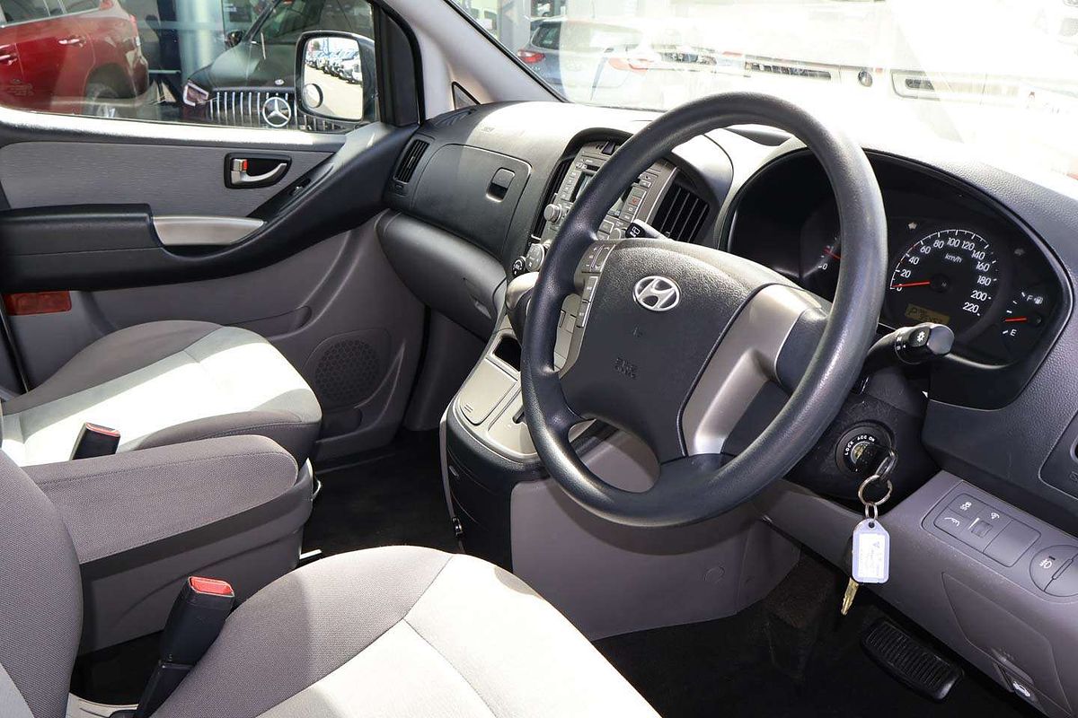 2012 Hyundai iMax TQ-W