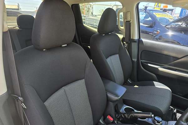 2019 Mitsubishi Triton GLS MR 4X4