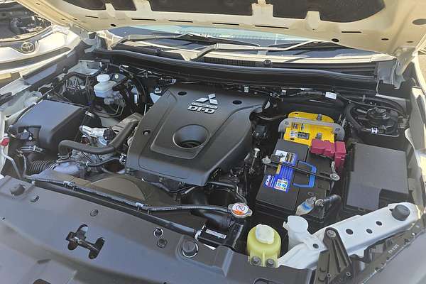 2019 Mitsubishi Triton GLS MR 4X4