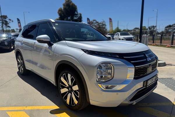 2025 Mitsubishi Outlander Exceed Tourer ZM