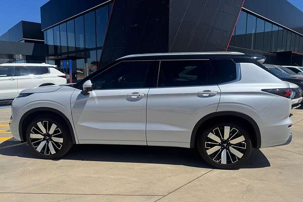 2025 Mitsubishi Outlander Exceed Tourer ZM