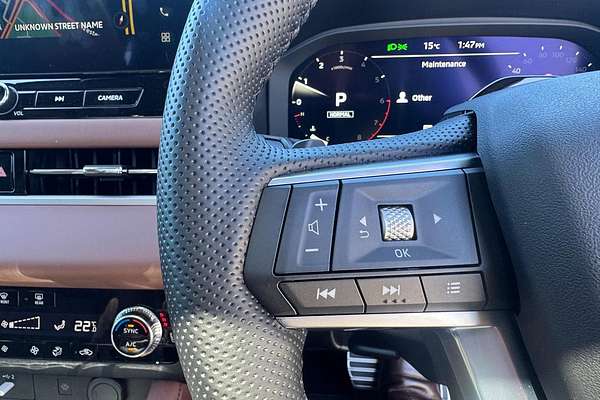 2025 Mitsubishi Outlander Exceed Tourer ZM