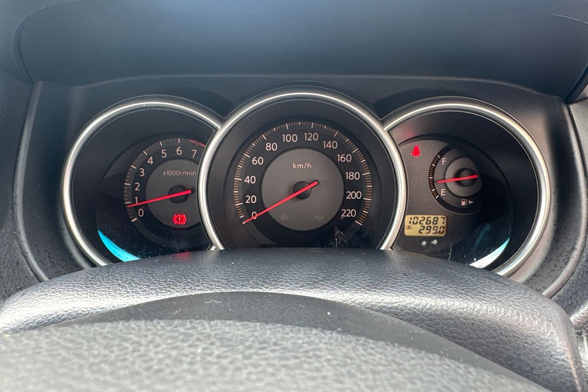 2008 Nissan Tiida ST C11