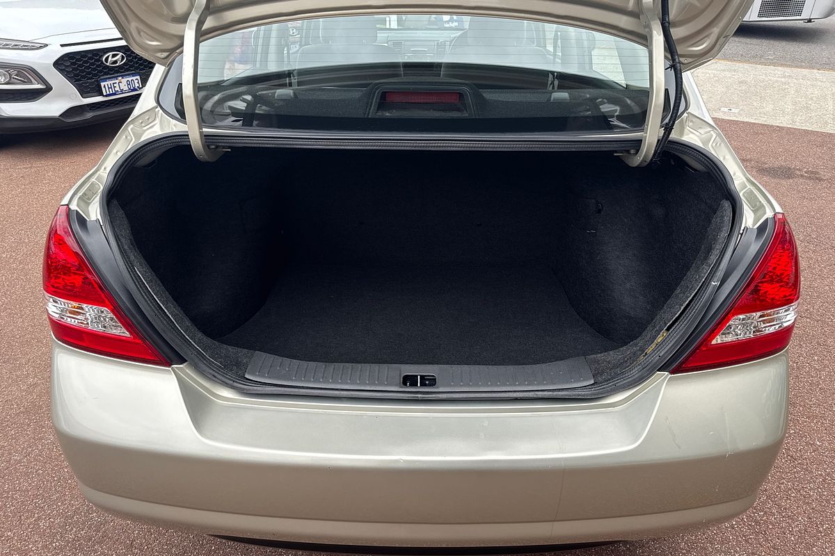 2008 Nissan Tiida ST C11