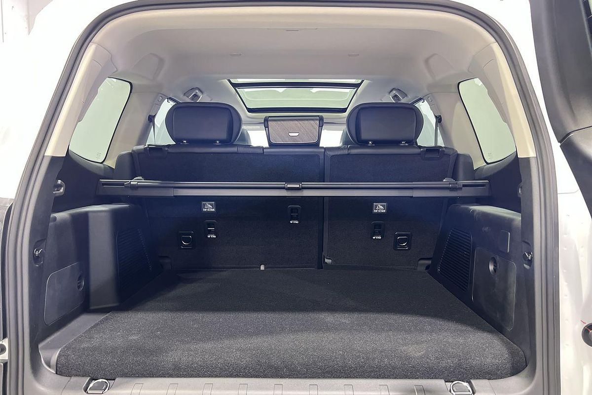 2025 GWM Tank 500 Ultra Hi4-T PHEV P03