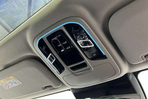 2025 GWM Tank 500 Ultra Hi4-T PHEV P03