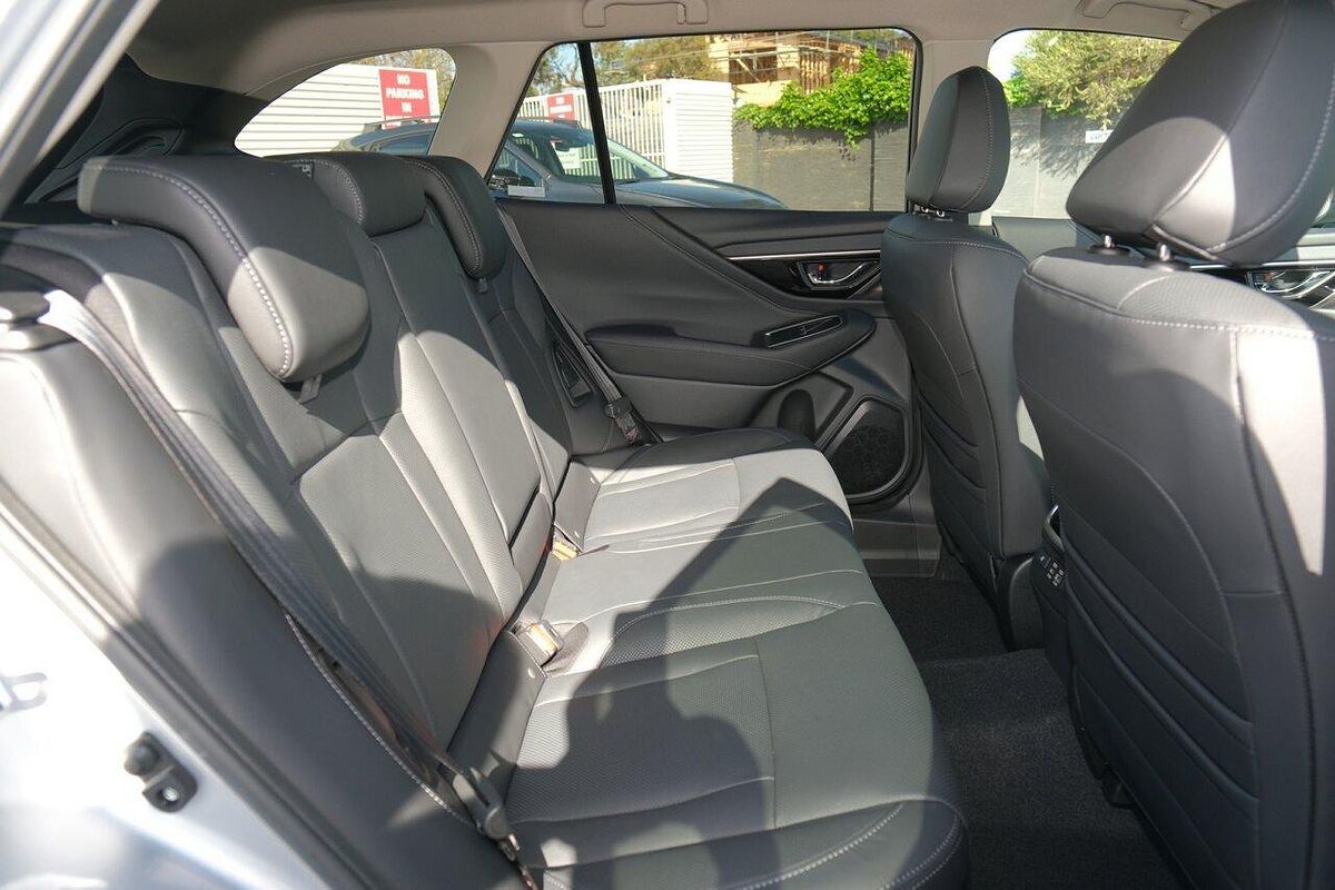 2025 Subaru Outback AWD Touring 6GEN