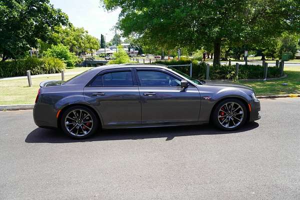 2018 Chrysler 300 SRT Core LX