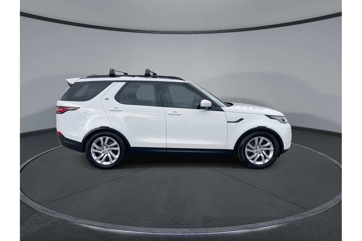 2017 Land Rover Discovery SD4 HSE Series 5