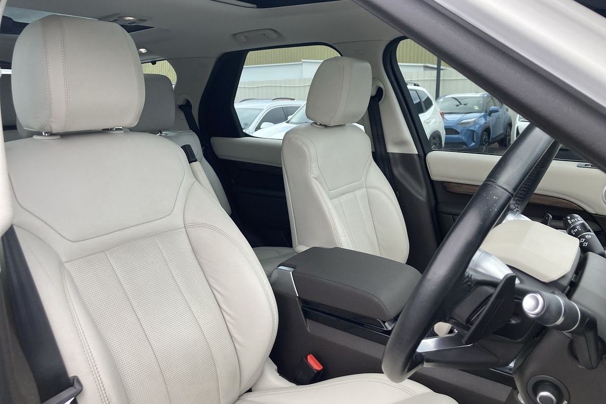 2017 Land Rover Discovery SD4 HSE Series 5