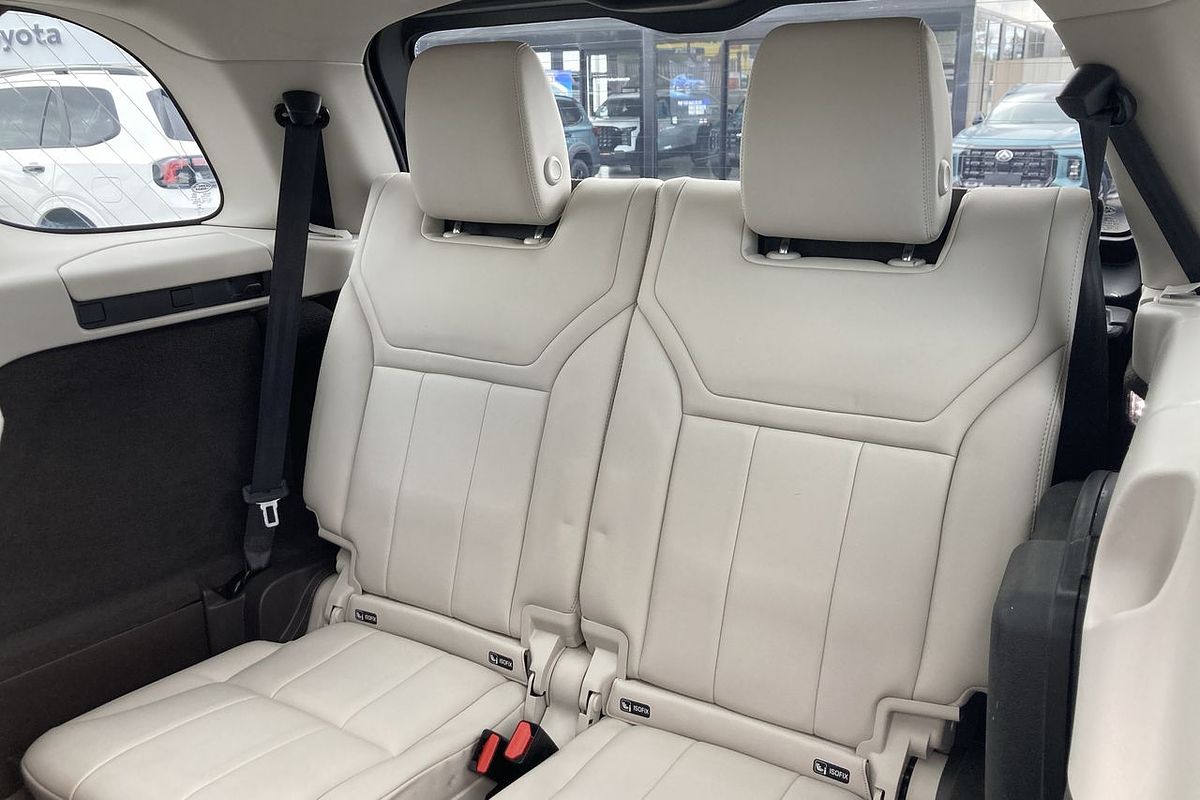 2017 Land Rover Discovery SD4 HSE Series 5