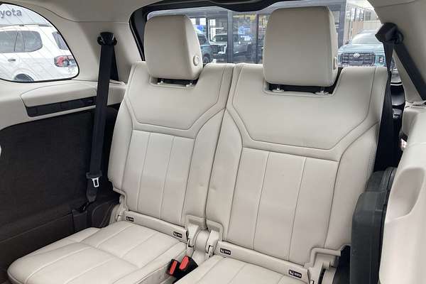 2017 Land Rover Discovery SD4 HSE Series 5