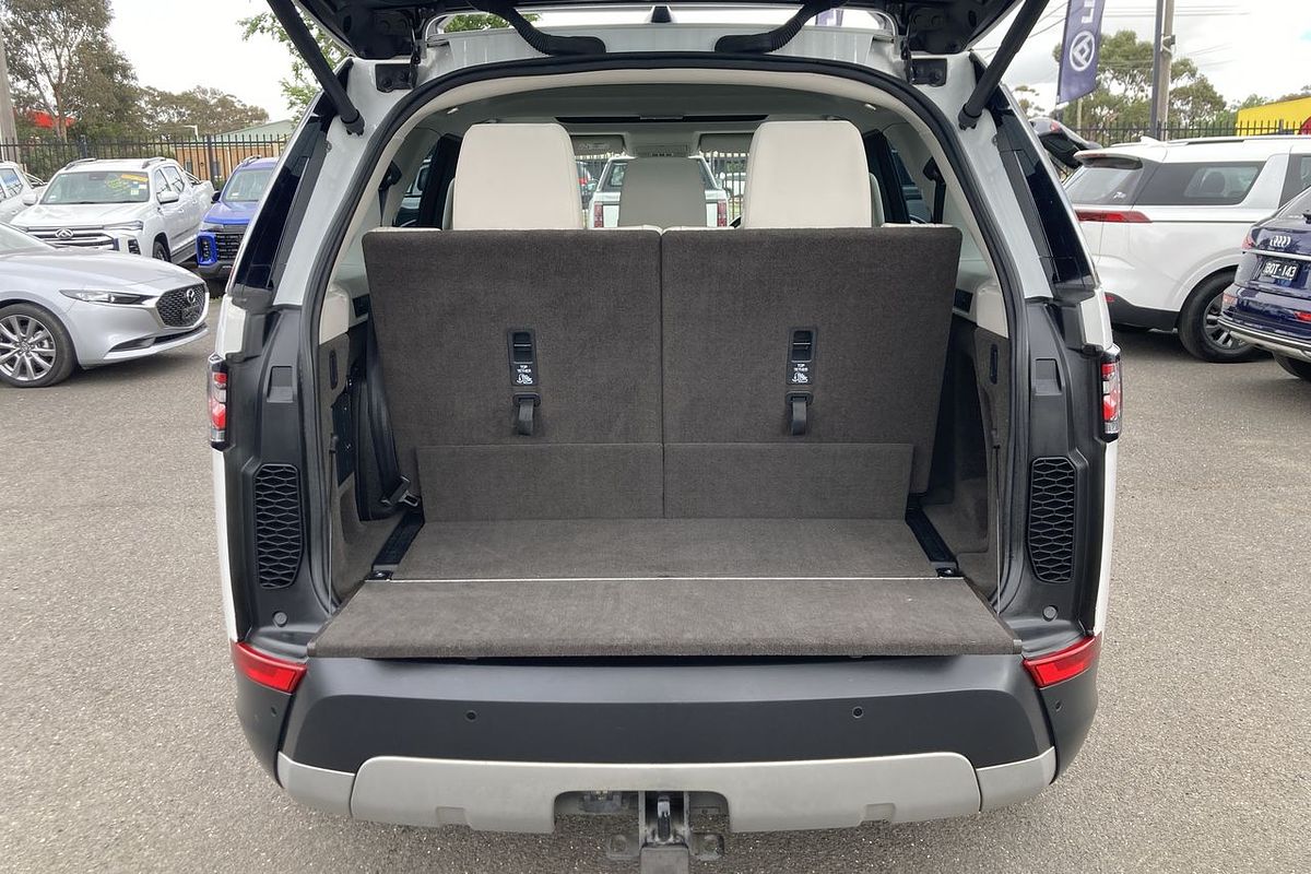 2017 Land Rover Discovery SD4 HSE Series 5