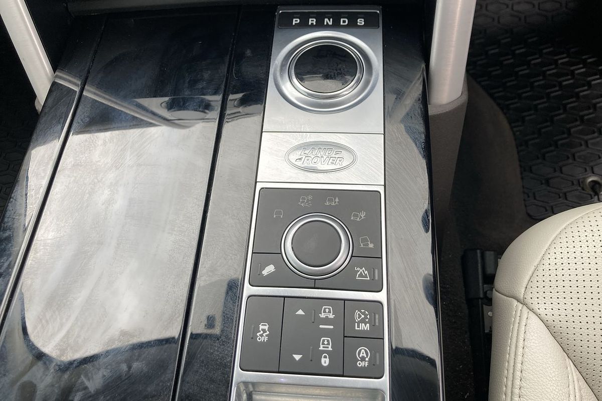 2017 Land Rover Discovery SD4 HSE Series 5